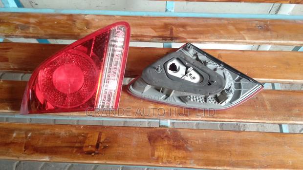 Toyota Crown Boot Light Royal - thumbnail 4