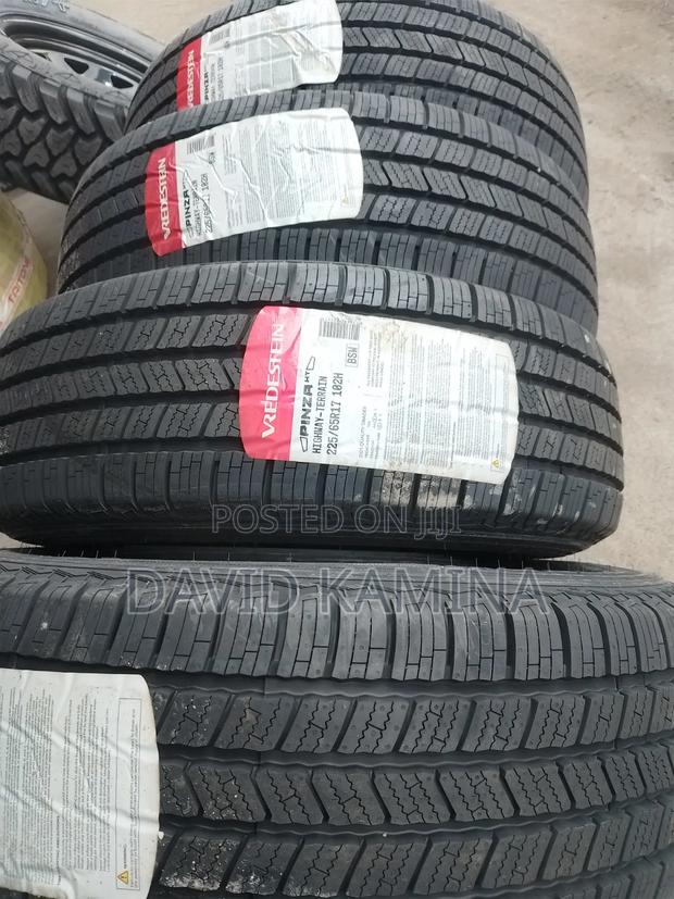 225/65 R 17 Verdesteni