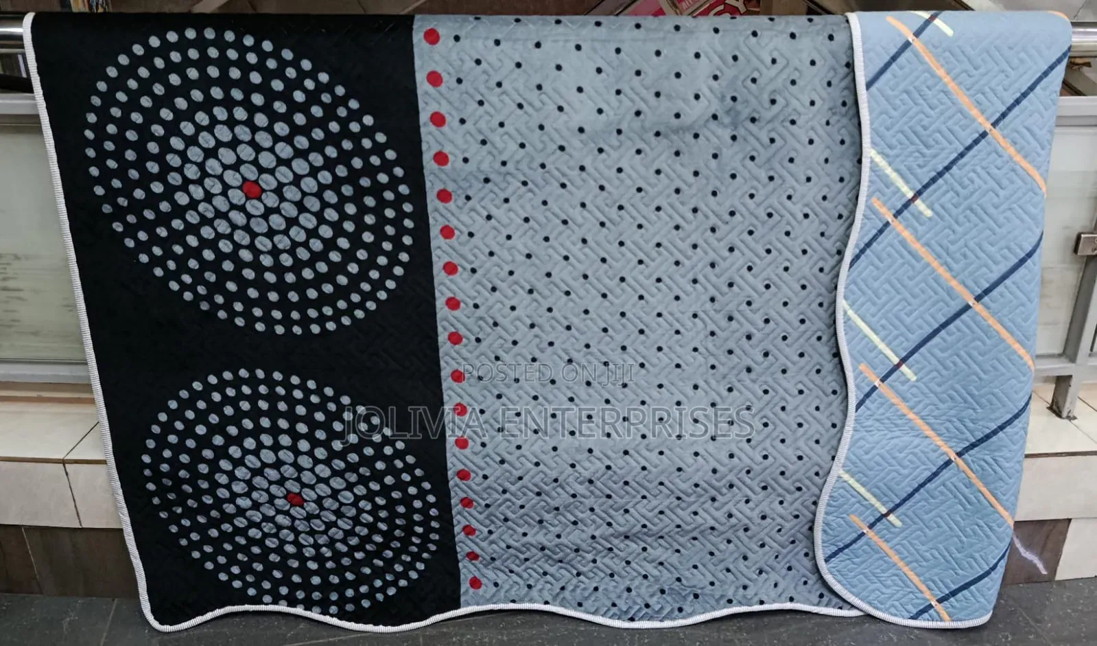 Quality Smooth Warm Bedcovers