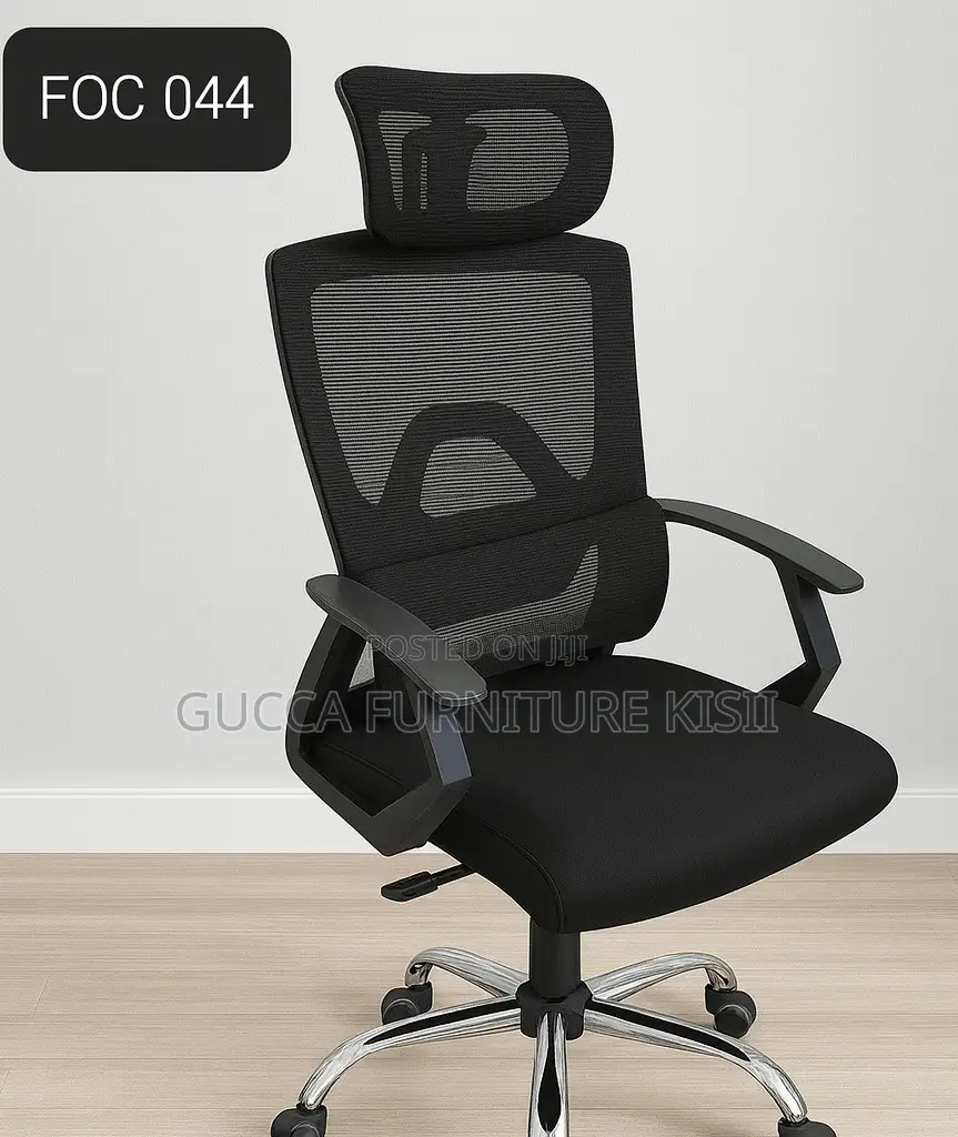 High Back Swivel Chair With a Mesh Back Support