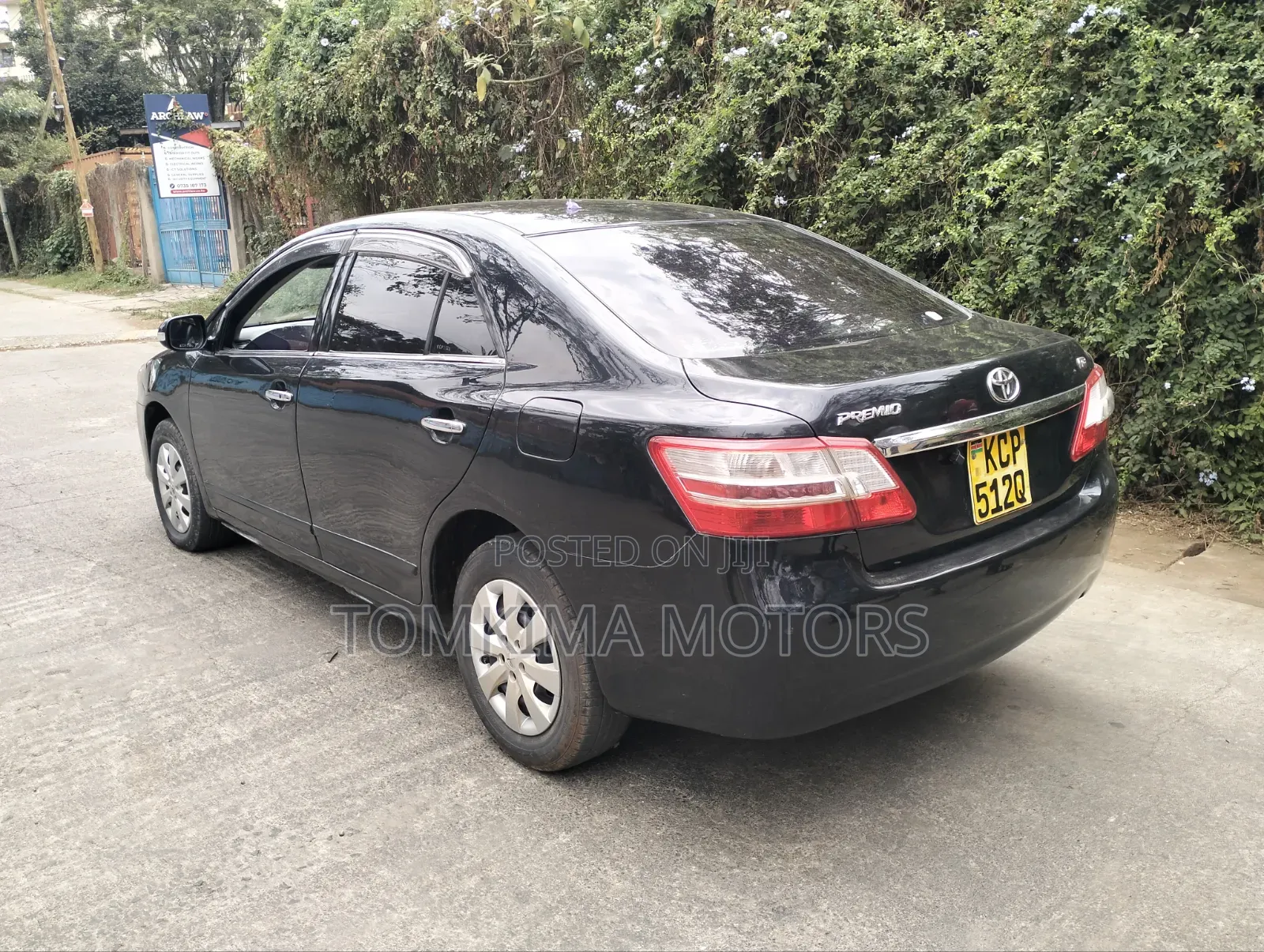 Toyota Premio 2011 Black