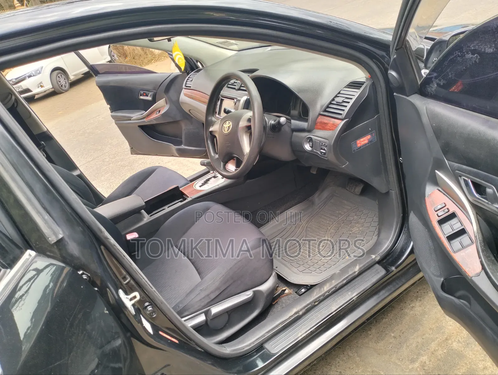Toyota Premio 2011 Black