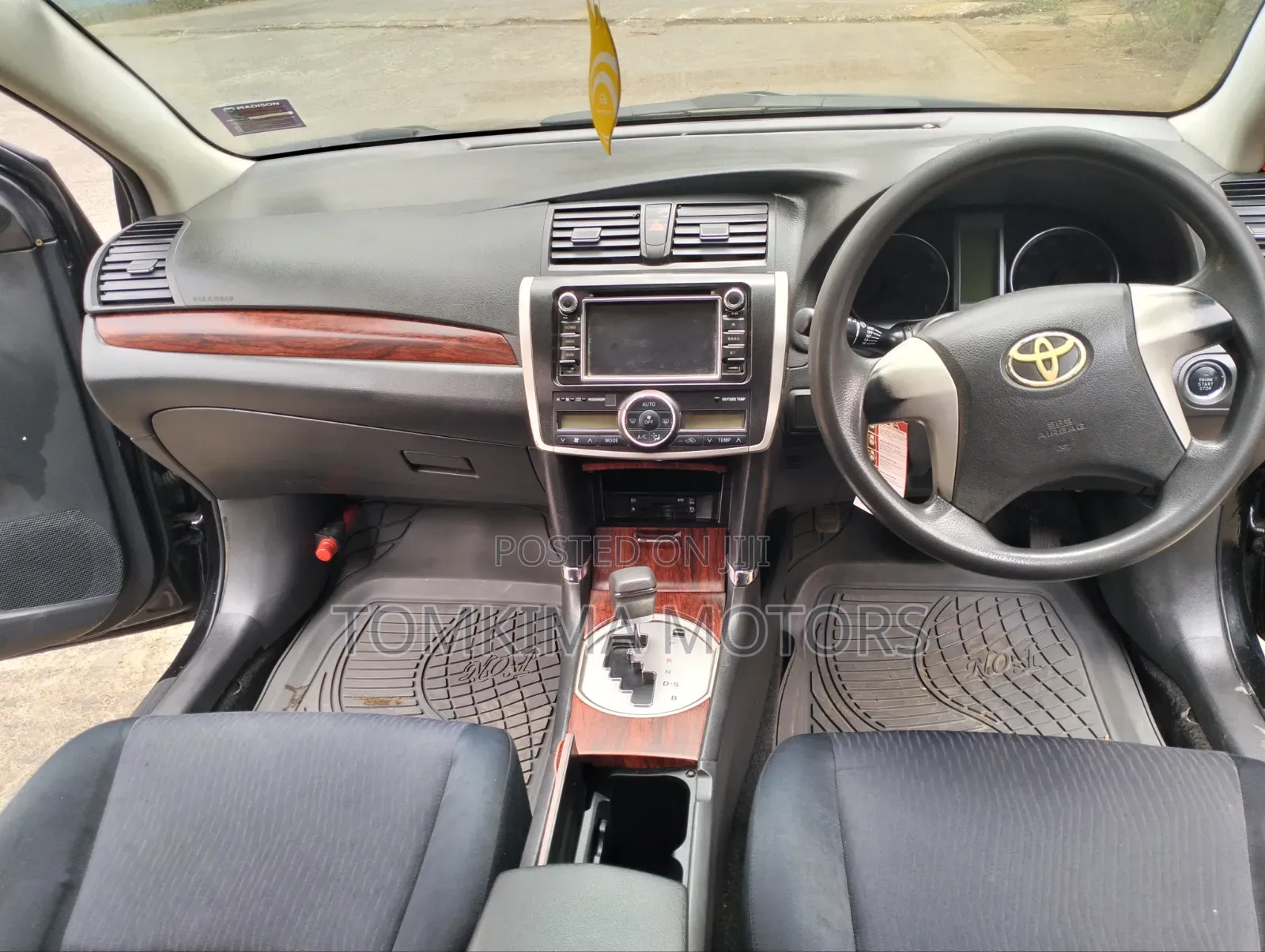 Toyota Premio 2011 Black