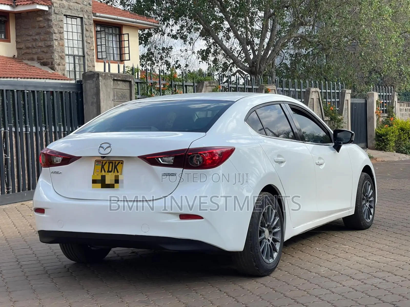 Mazda Axela 2015 White