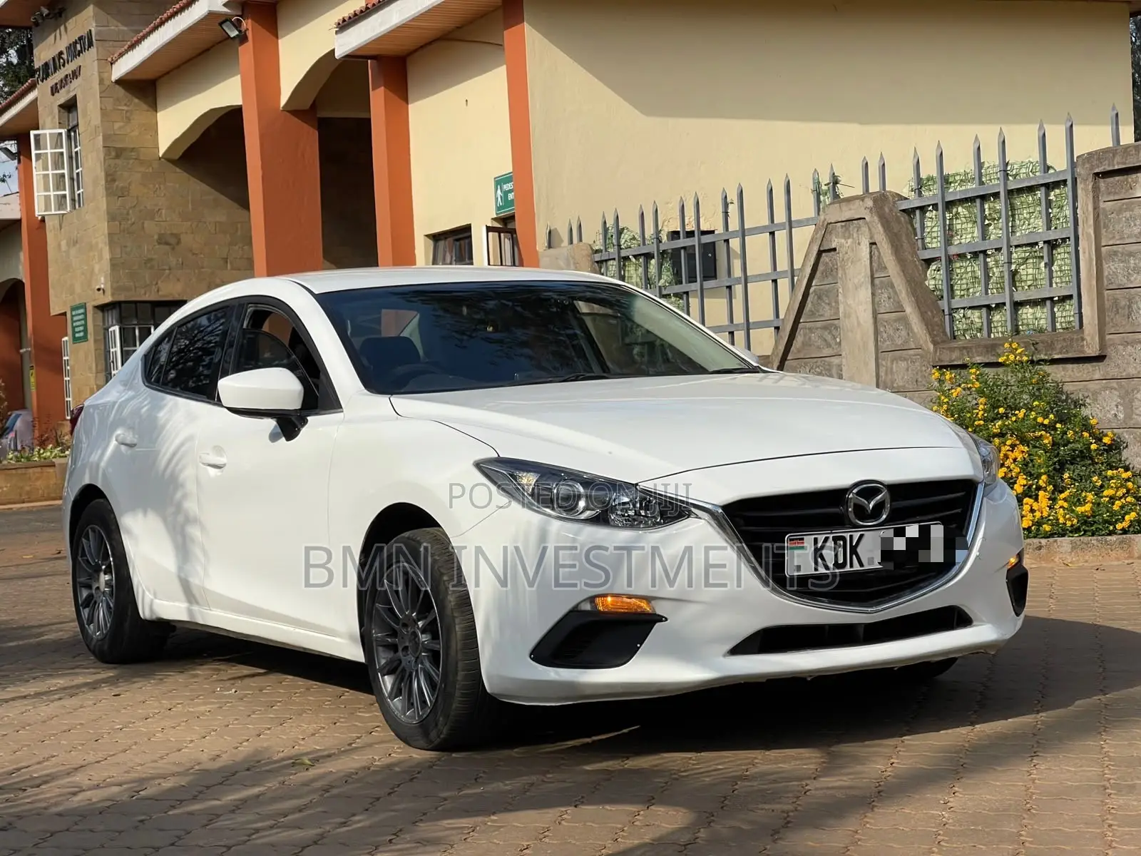 Mazda Axela 2015 White