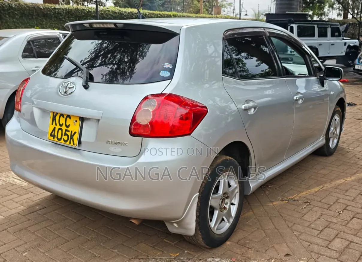 Toyota Auris 2008 Silver
