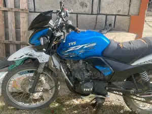New TVS Apache 160 4V 2020 Blue
