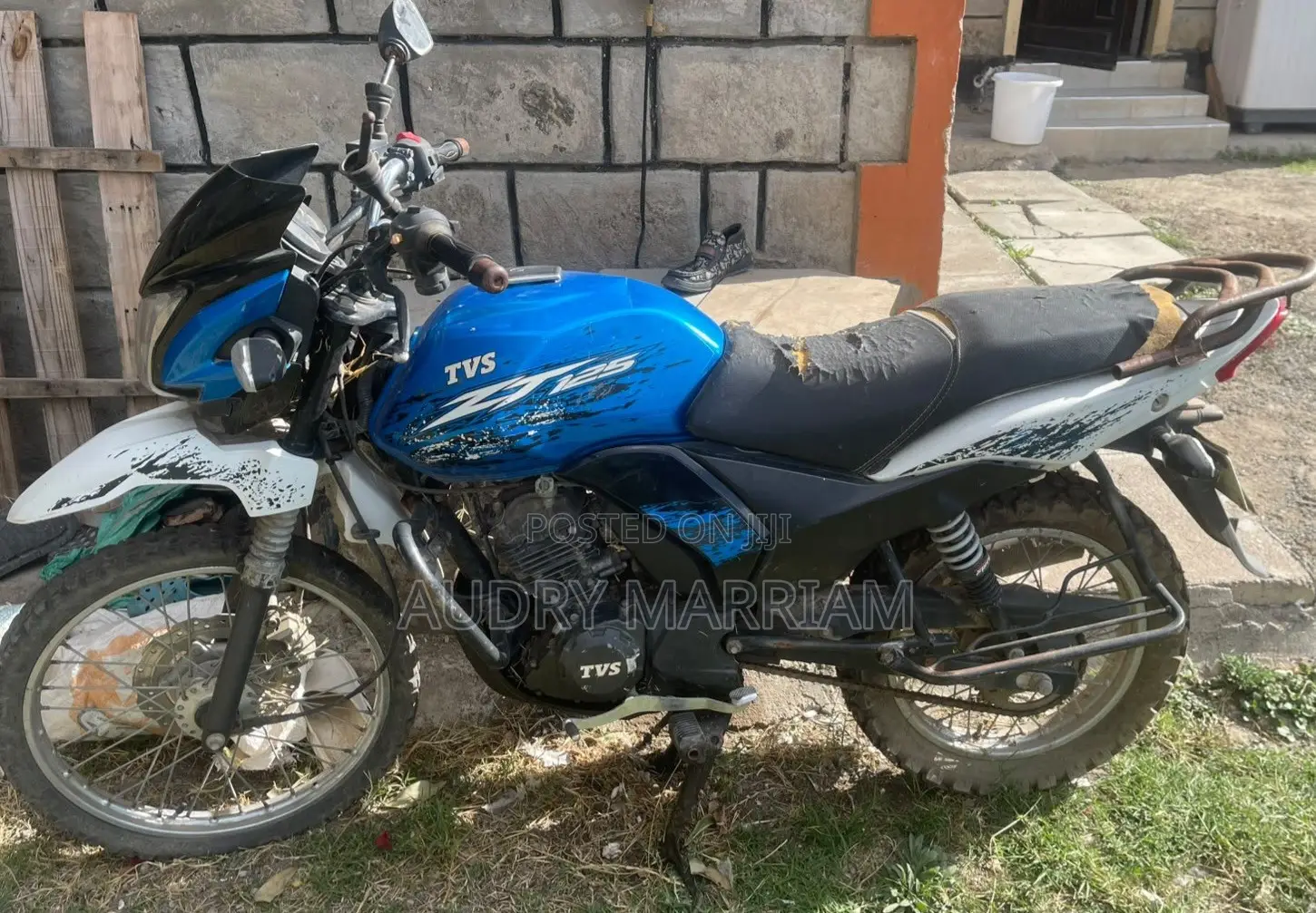 New TVS Apache 160 4V 2020 Blue