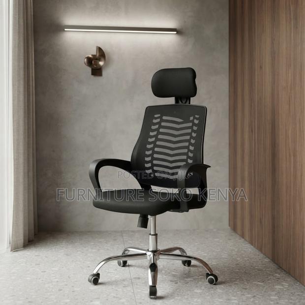 Office Chairs; Headrest Executive Ergonomic Chair - thumbnail 5