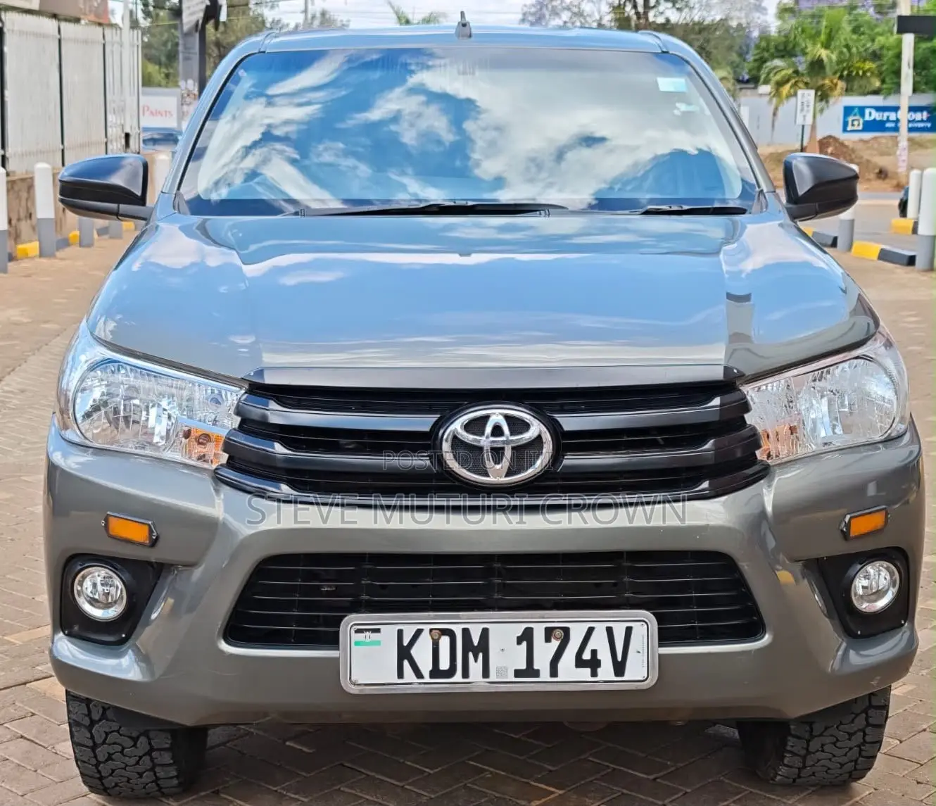 Toyota Hilux 2023 Gray