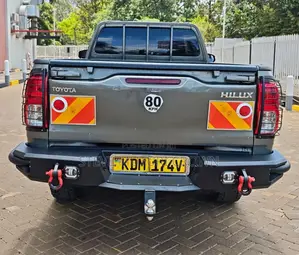 Toyota Hilux 2023 Gray