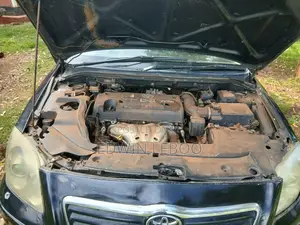 Toyota Avensis Liftback 2004 Black