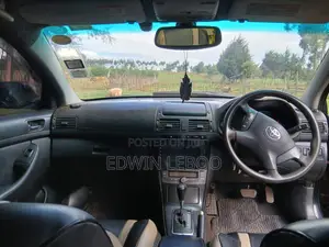 Toyota Avensis Liftback 2004 Black