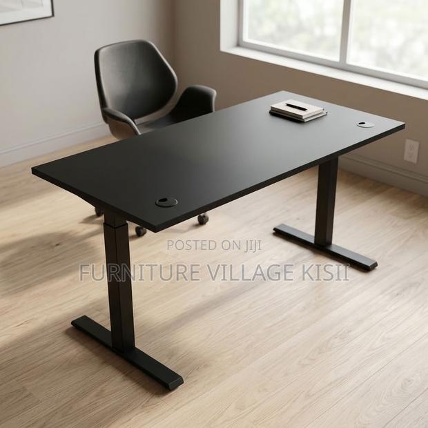 1.6M Height Adjustable Standing Desk - thumbnail 4