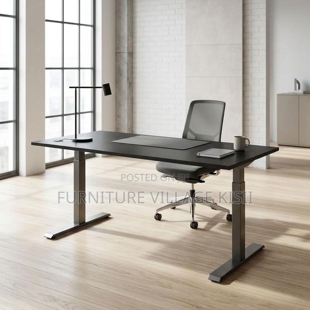 1.6M Height Adjustable Standing Desk - thumbnail 3