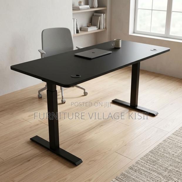 1.6M Height Adjustable Standing Desk - thumbnail 9