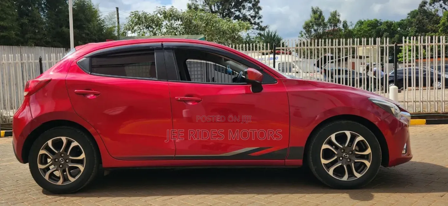 Mazda Demio 2018 Maroon