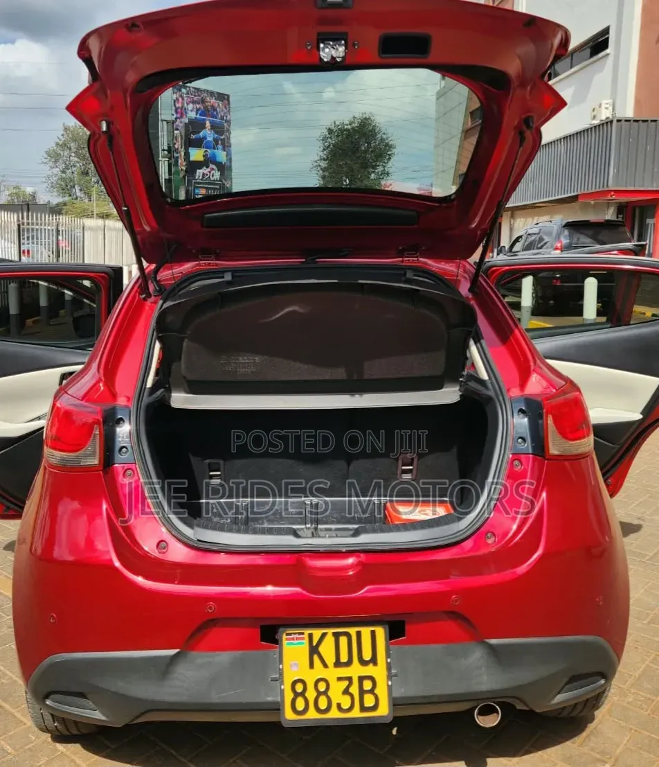 Mazda Demio 2018 Maroon