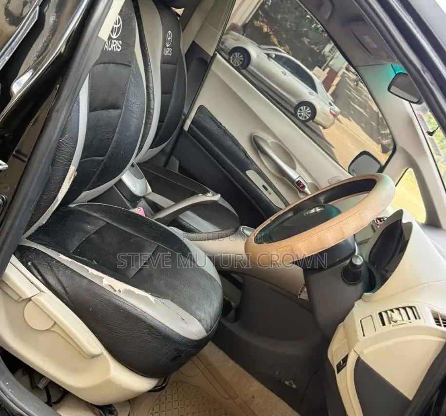 Toyota Auris 2008 Black