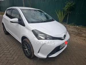 Toyota Vitz 2015 White