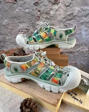 Unisex Original Knees Sneakers