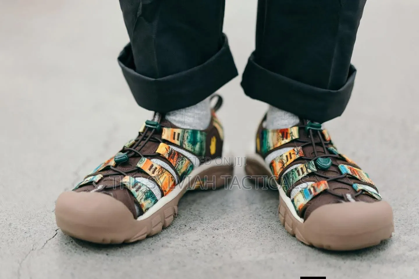 Unisex Original Knees Sneakers
