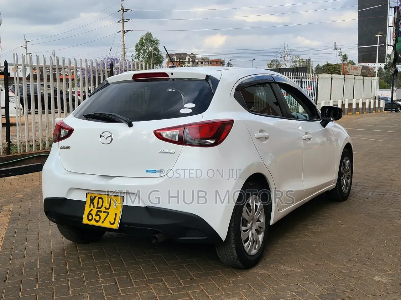 Mazda Demio 2016 Pearl