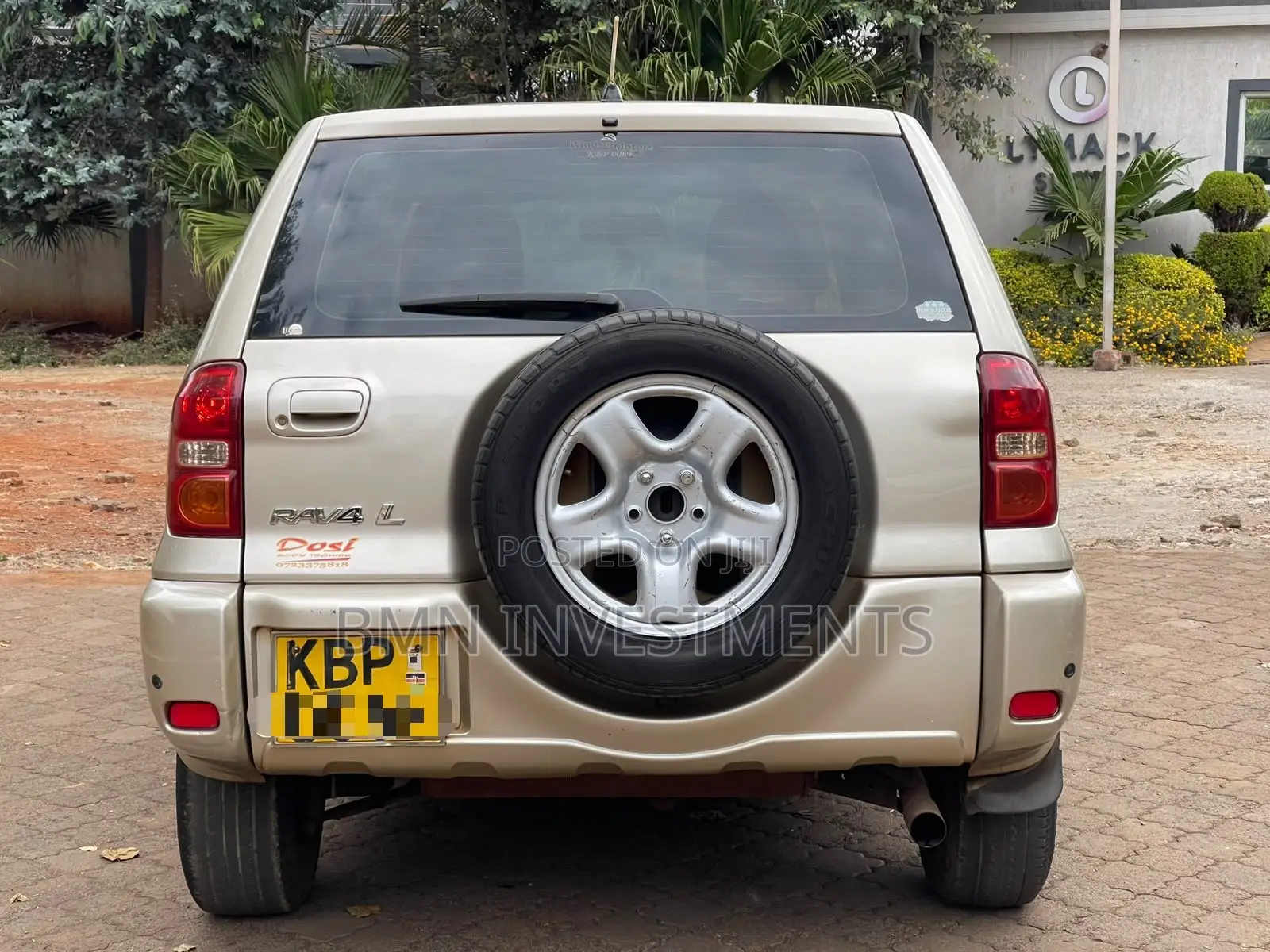 Toyota RAV4 2005 Gold