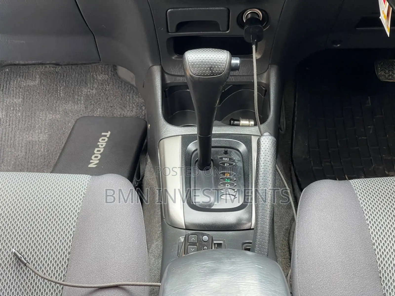 Toyota RAV4 2005 Gold