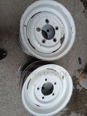 Landrover Defrnder 110 Tdi, Size 16inch Ordinary Rims