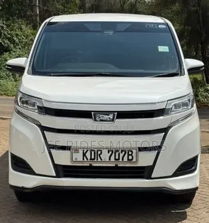 Toyota Noah 2018 White