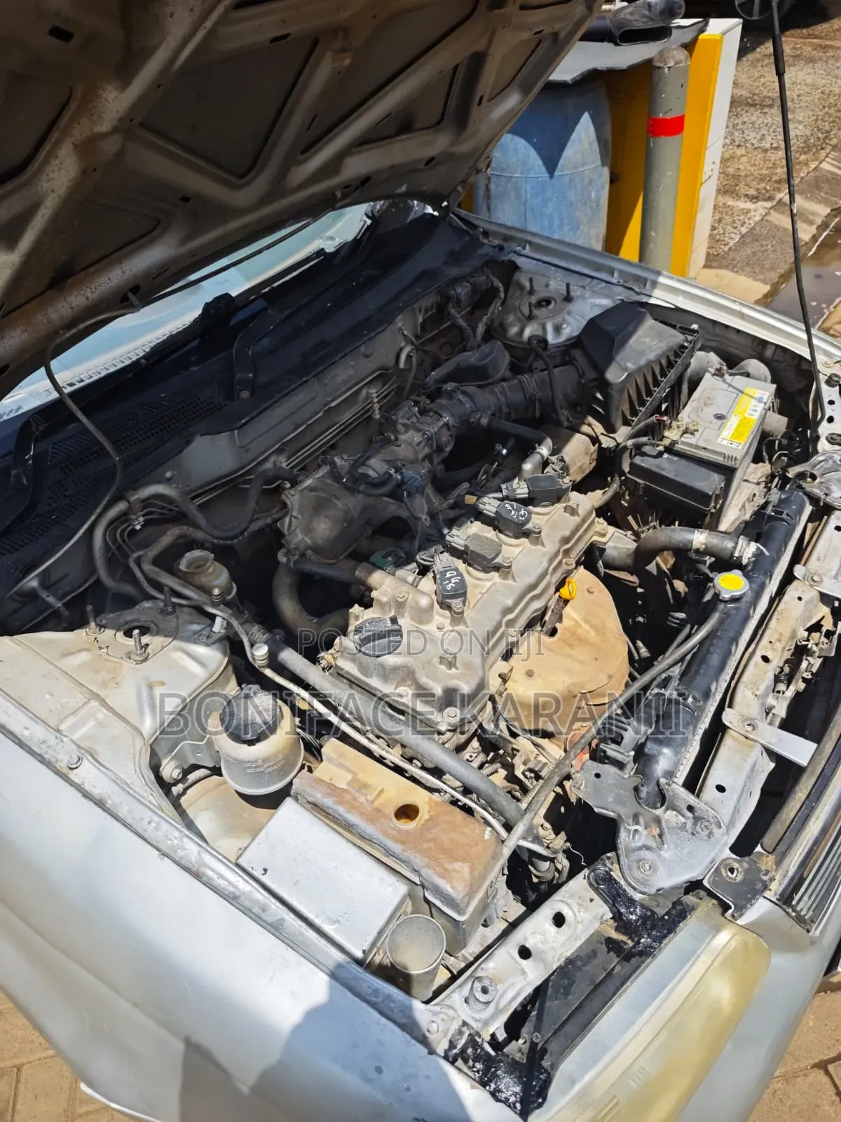Nissan FB15 2000 Silver