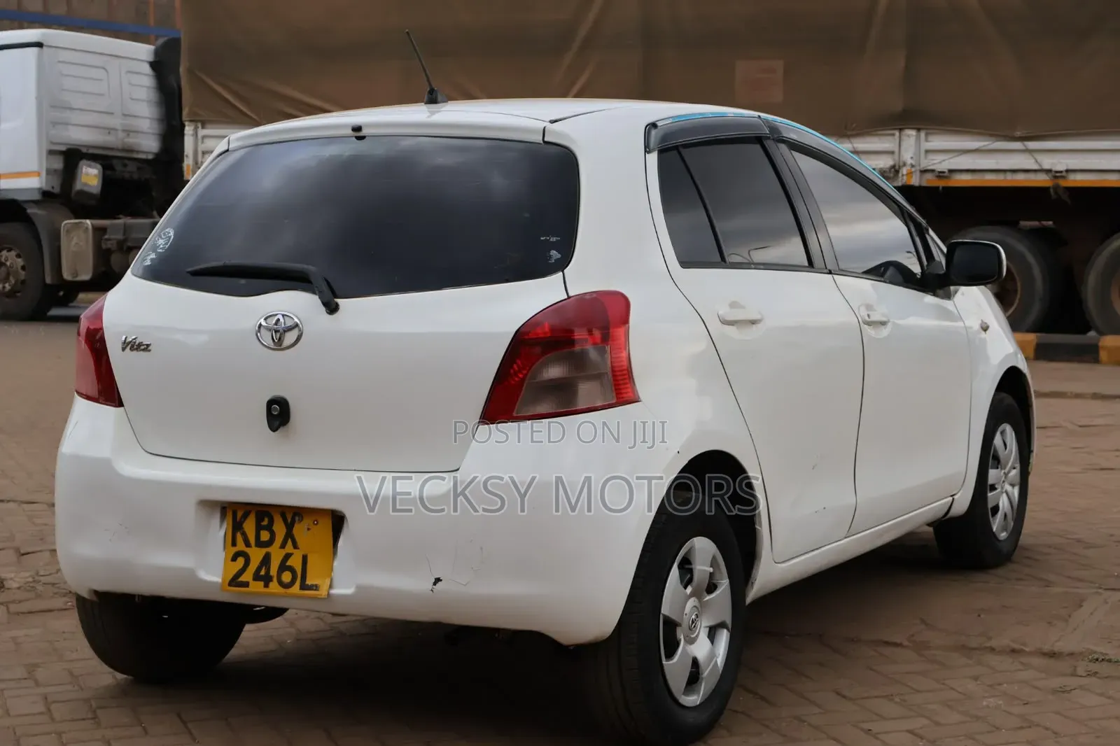 Toyota Vitz 2006 White