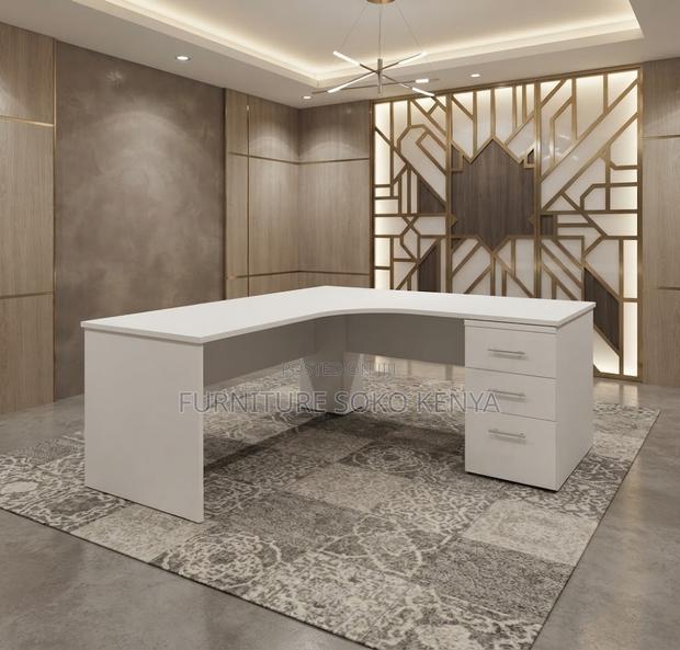 Office Desk; 1200mm Curved Generic Offices Room Study Desk - thumbnail 6