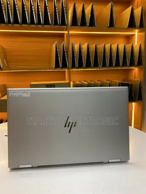 Laptop HP EliteBook 1040 G8 32GB Intel Core i7 SSD 512GB