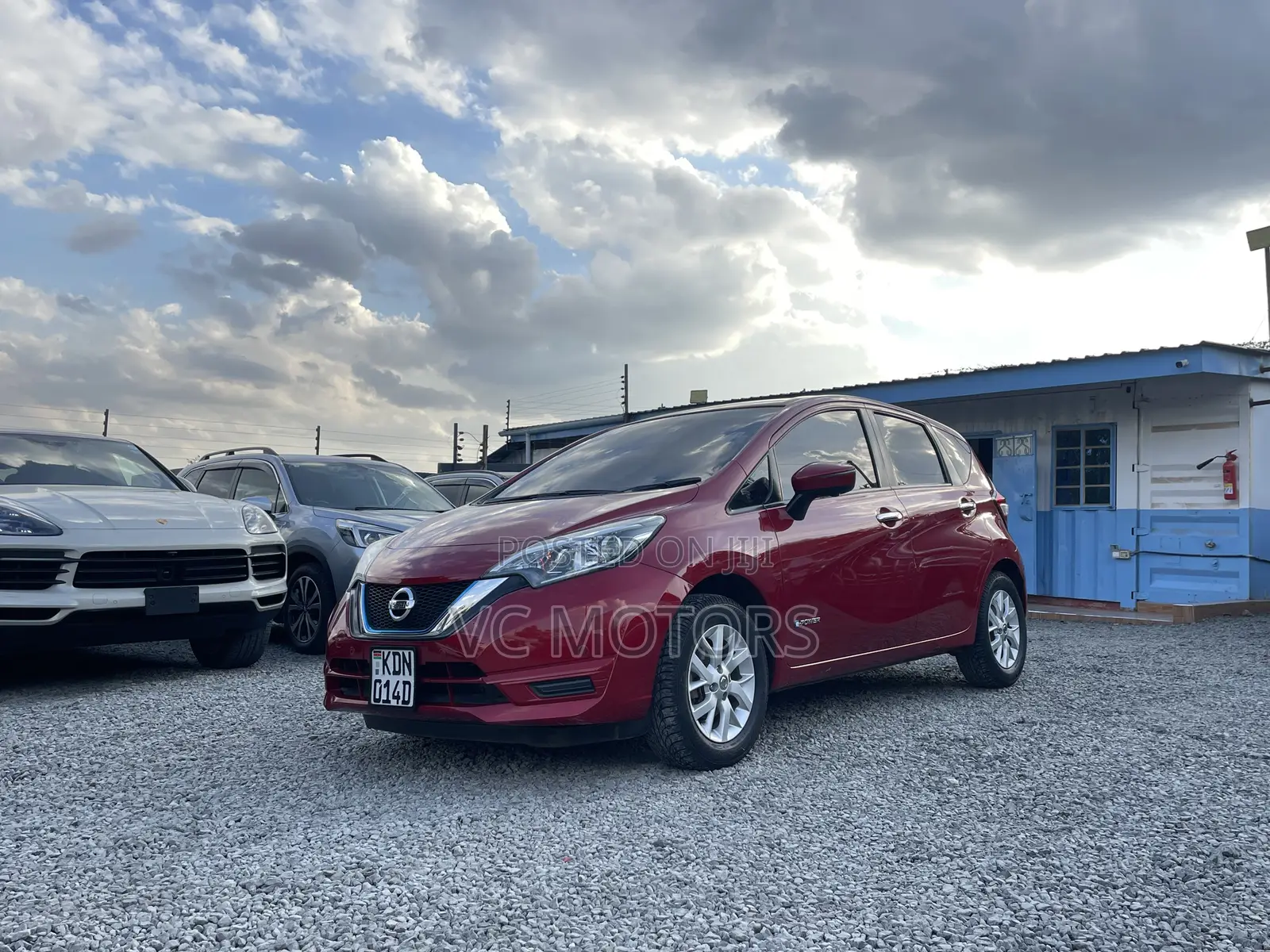 Nissan Note 1.2 Hybrid 2017 Red