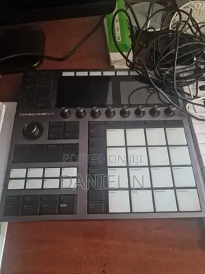 MASCHINE+ + Arturia MiniLab 3 + Sennheiser Headphones