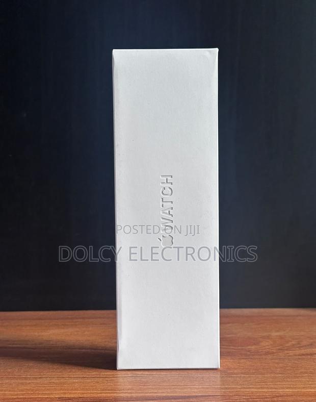 Apple Watch Series 12 42mm - main view