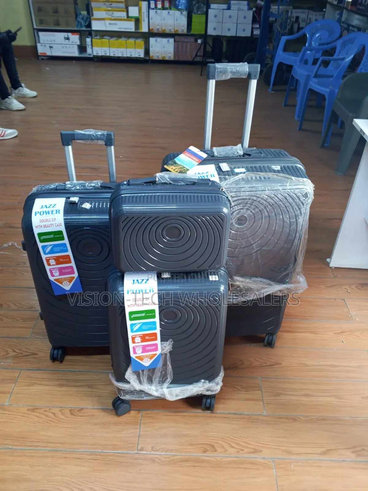 4 in 1 Unbreakable Suitcase Set
