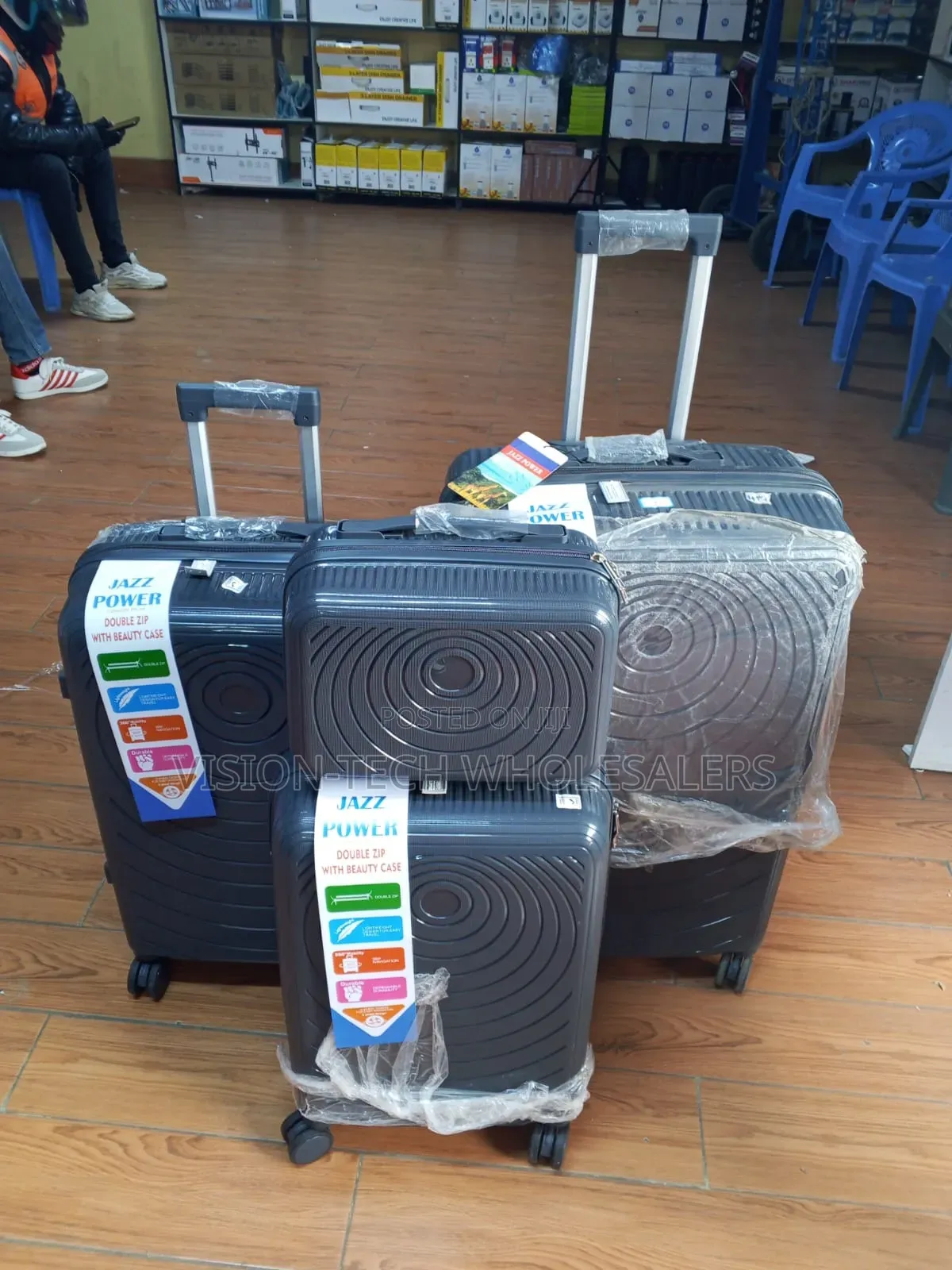 4 in 1 Unbreakable Suitcase Set