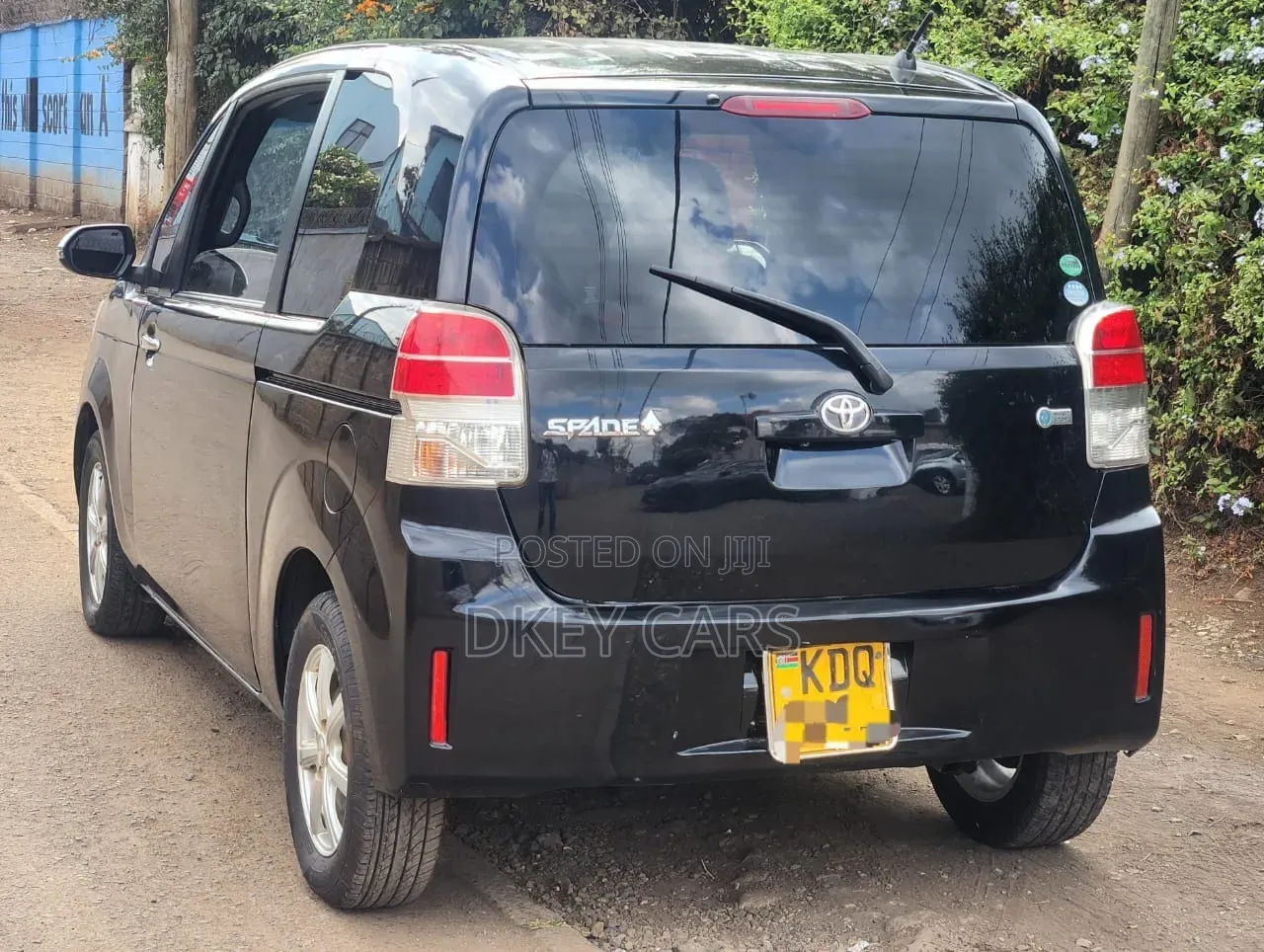 Toyota Spade 2017 Black