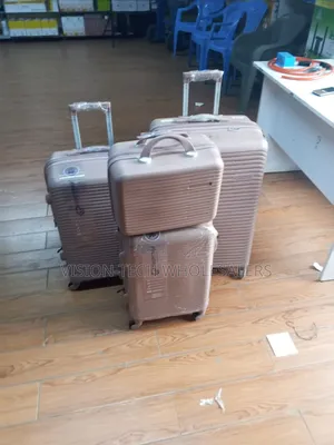 4 in 1 Suitcase Set *^