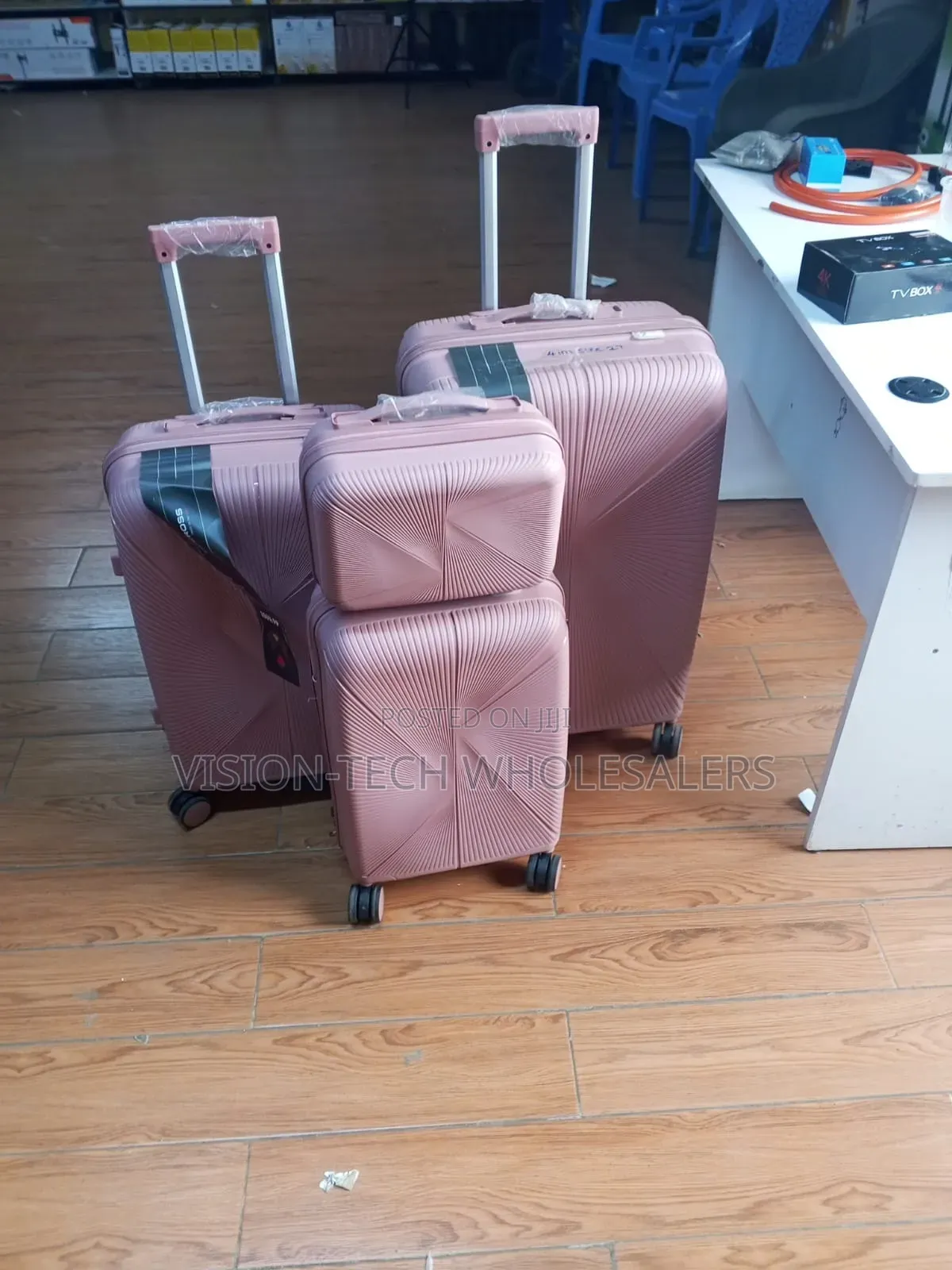4 in 1 Rubber Suitcase Pink Set ,;: