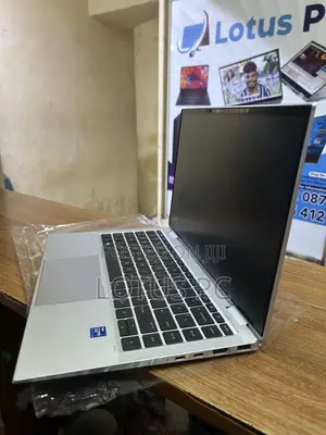 Laptop HP EliteBook 830 G8 16GB Intel Core i7 SSD 512GB