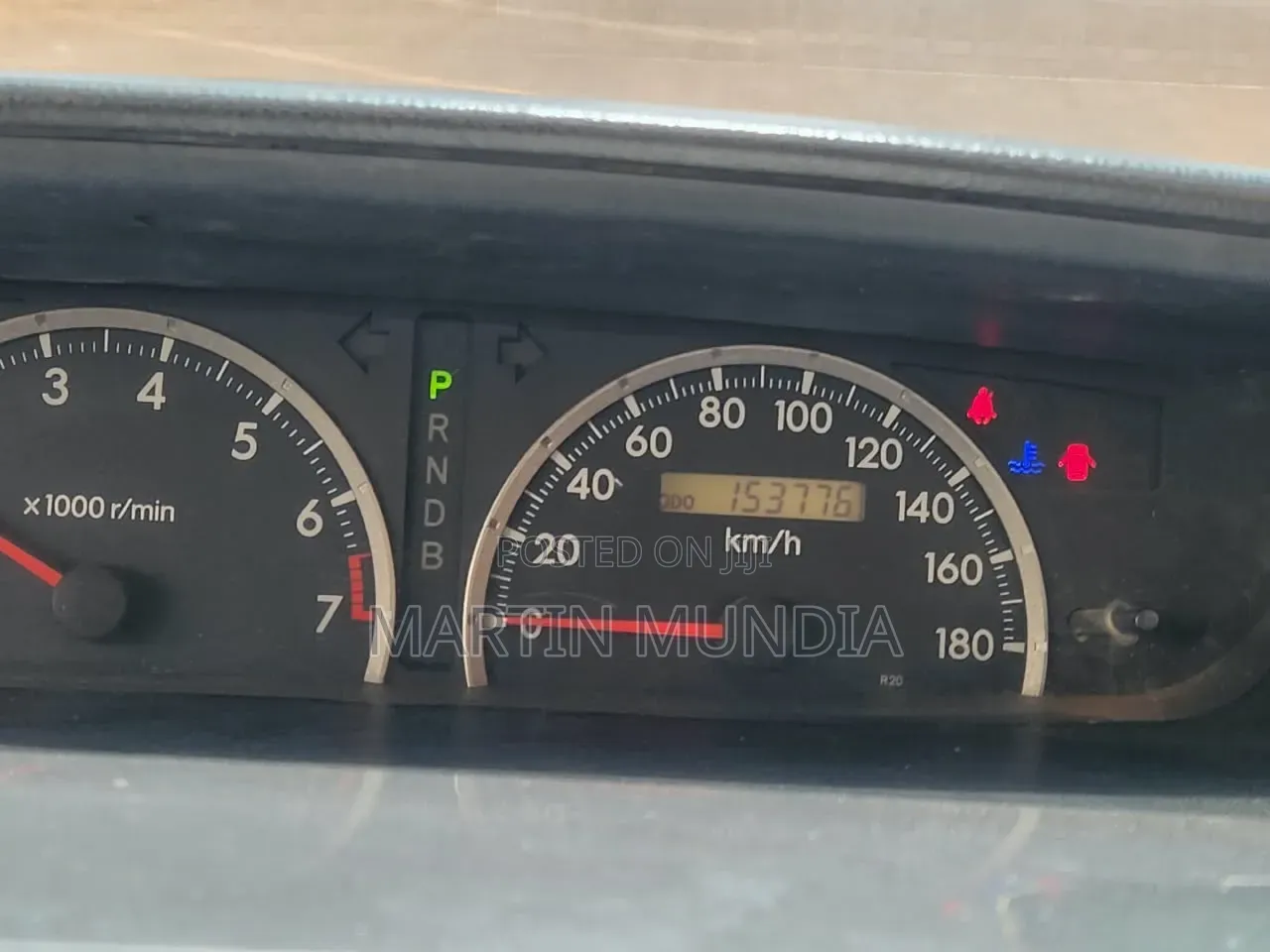 Toyota Noah 2.0 143hp AWD (8 Seater) 2008 Silver
