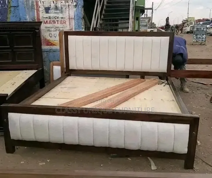 6x6 Dark-Cream Bed