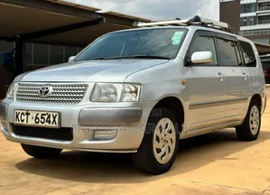 Toyota Succeed 2011 Silver