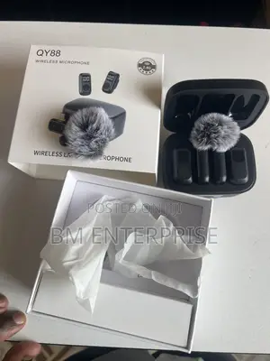 Brand New QY88 Wireless Magnetic Microphones