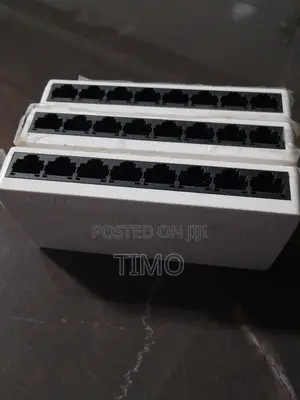 Tenda 8 Port Switch