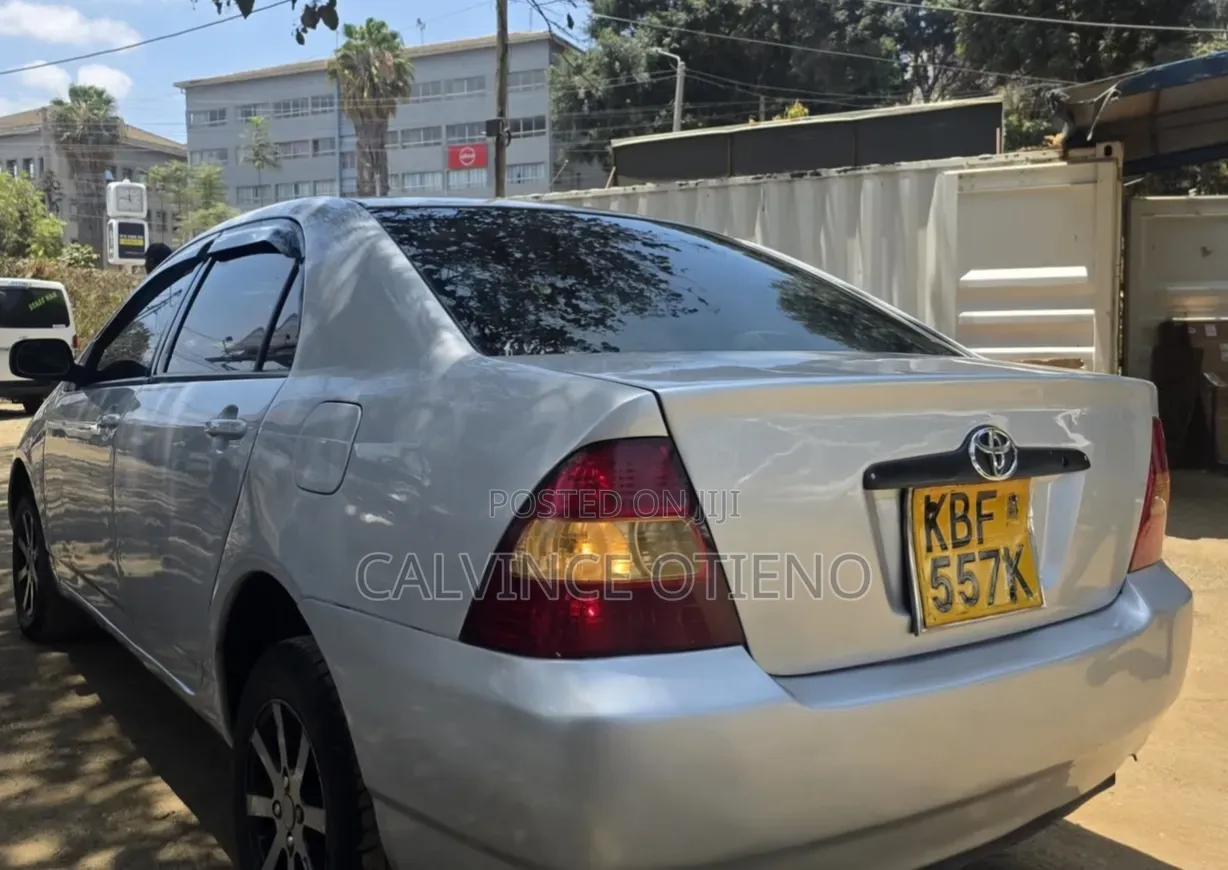Toyota Corolla 2004 Silver